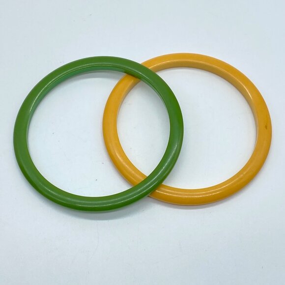 Vintage Pair of Bakelite Spacers Bangle Bracelet Yellow Green 2 1/2" Medium NOTE - Picture 1 of 9